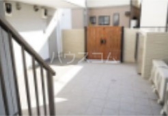 16/26 エントランス