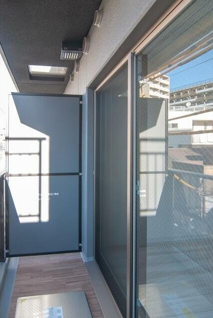 22/30 エントランス