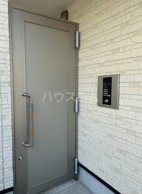 14/16 エントランス