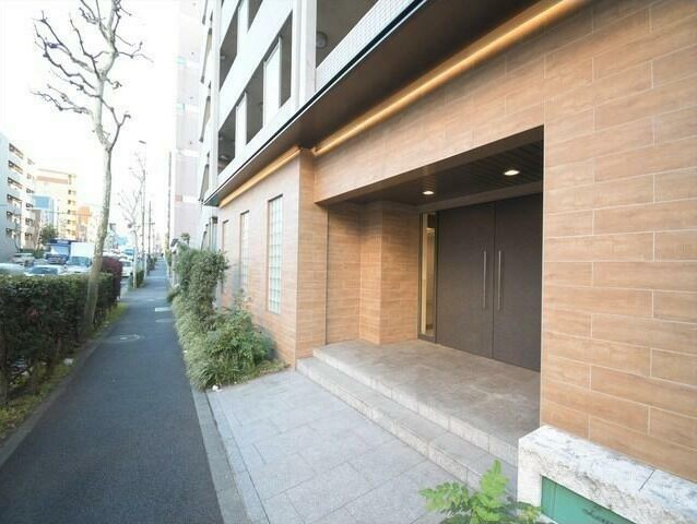 15/22 エントランス