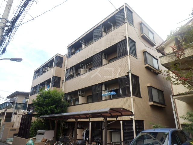15/23 エントランス