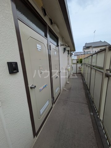 22/30 エントランス