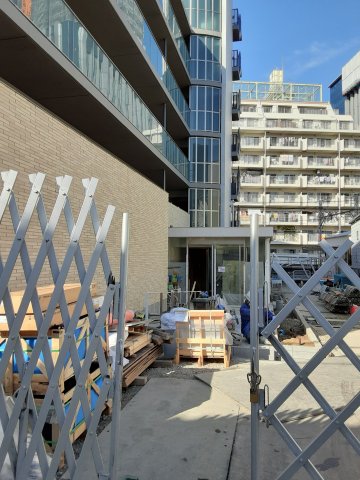 29/30 エントランス