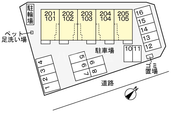 21/28 駐車場