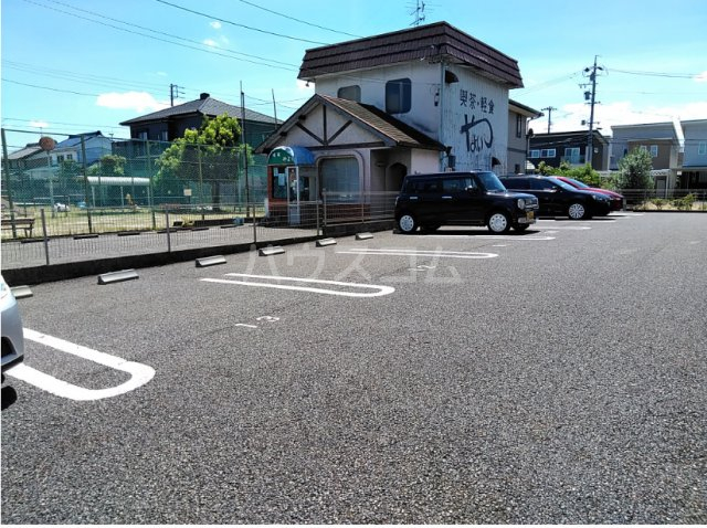 23/29 駐車場