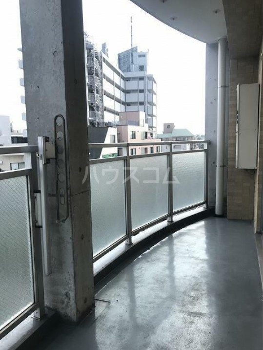 15/28 バルコニー
