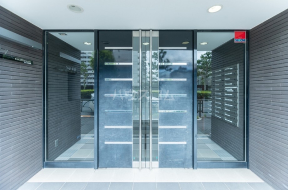 2/2 エントランス