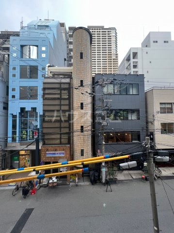27/30 駐車場