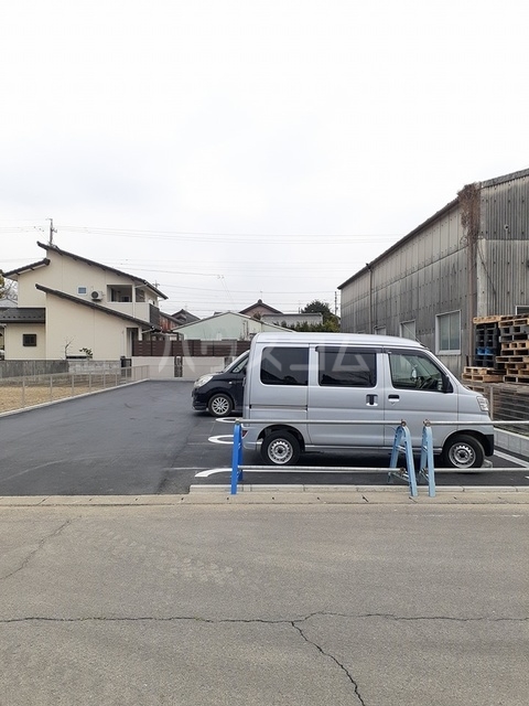 16/26 駐車場