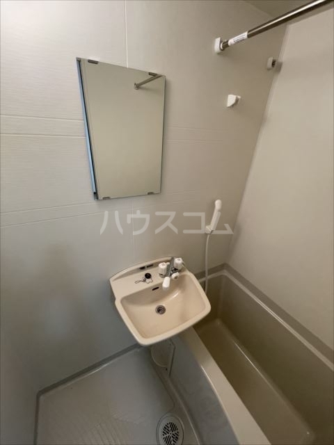 13/30 洗面