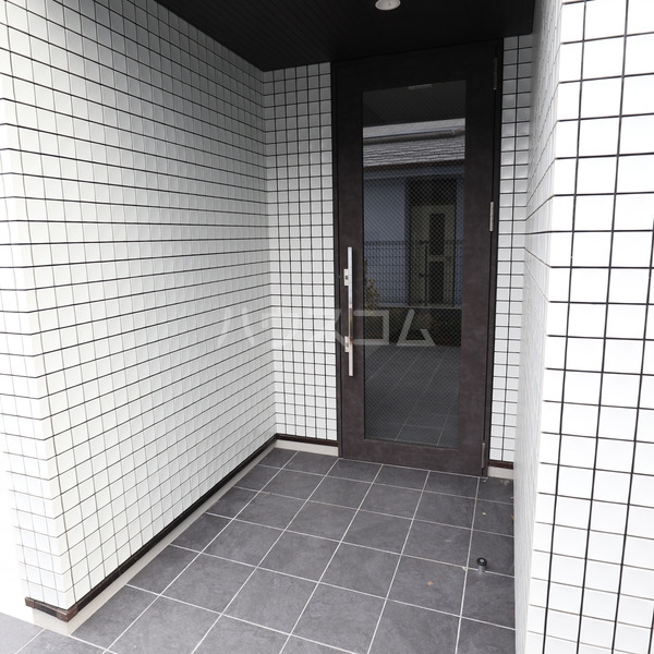 14/24 エントランス