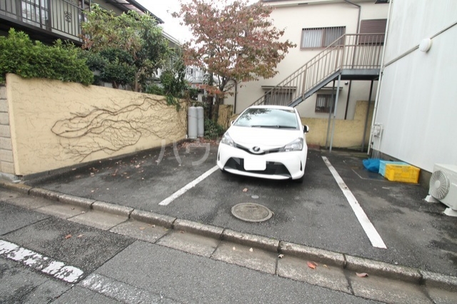 2/2 駐車場