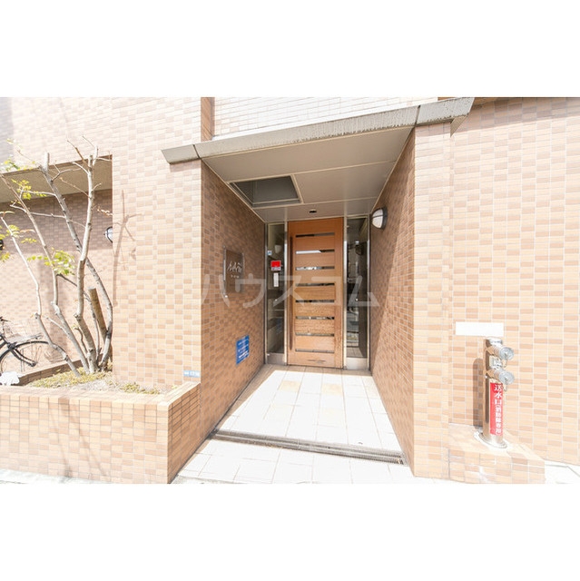 17/28 エントランス