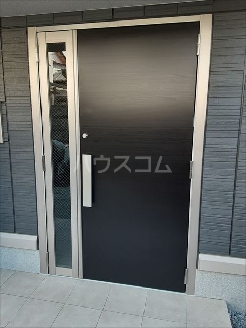 21/26 エントランス