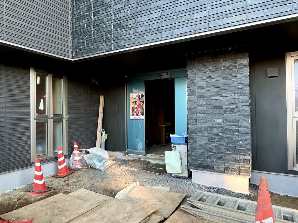 15/26 エントランス