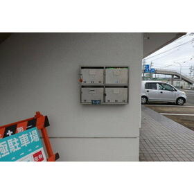 15/16 エントランス