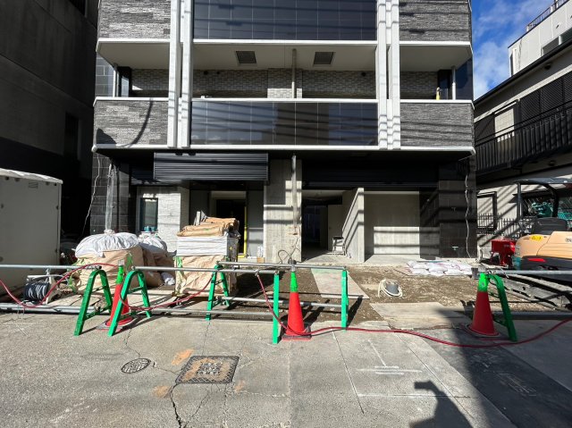 17/23 エントランス