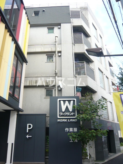 13/17 エントランス