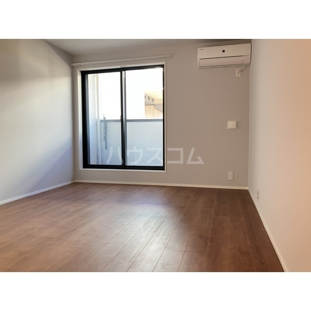 16/25 エントランス