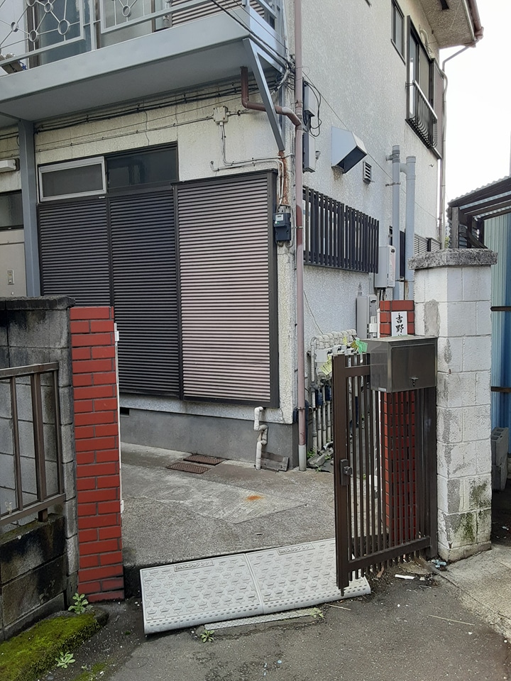 20/22 エントランス