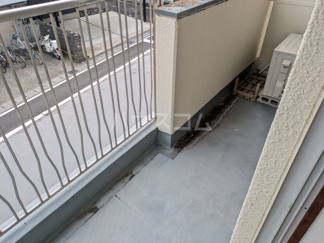 17/28 バルコニー