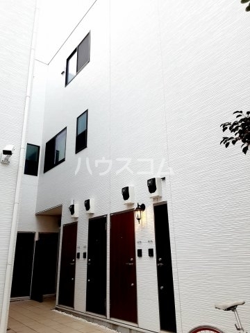 14/23 エントランス