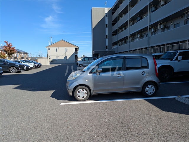 3/5 駐車場