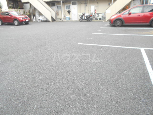 4/7 駐車場