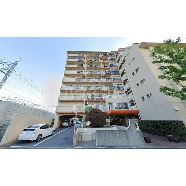 14/25 エントランス