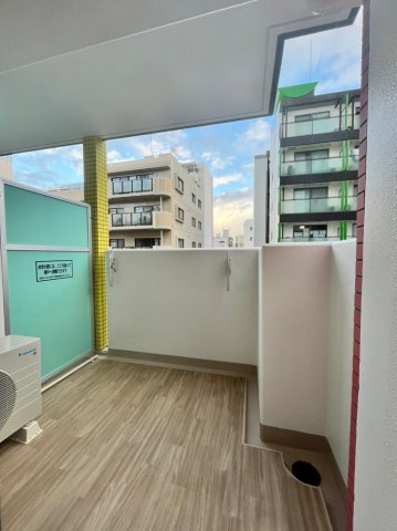 19/30 バルコニー