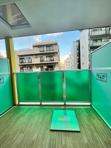 20/30 バルコニー