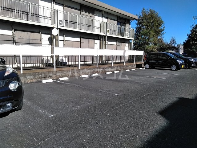 21/28 駐車場