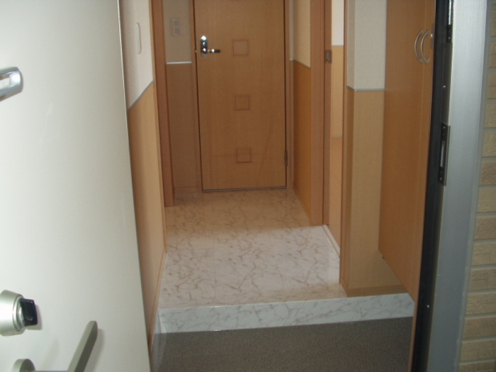 5/15 玄関