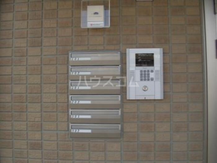 14/15 エントランス