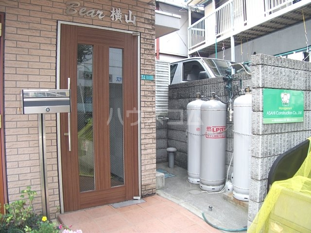 20/30 エントランス