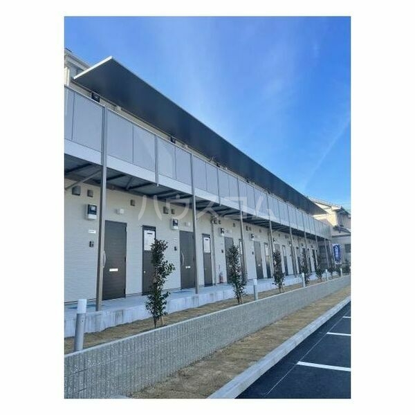 26/30 エントランス