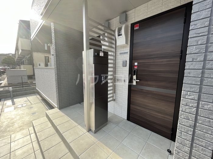 13/15 エントランス