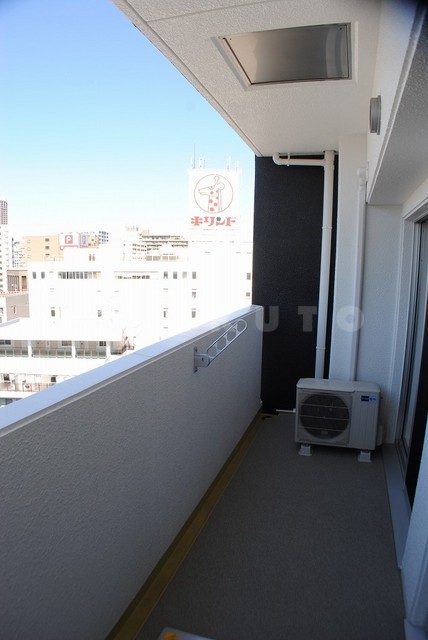 19/28 バルコニー