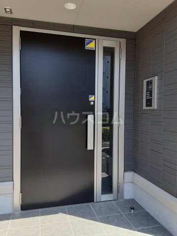 20/30 エントランス