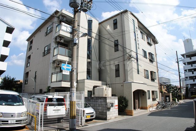 14/21 エントランス