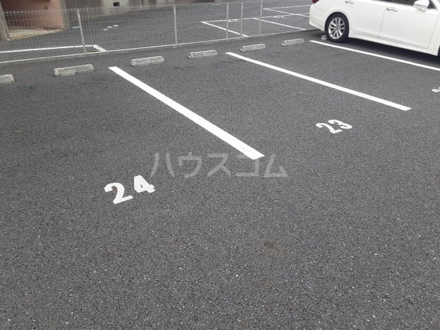 25/30 駐車場