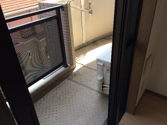 15/28 バルコニー