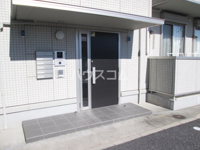 16/26 エントランス