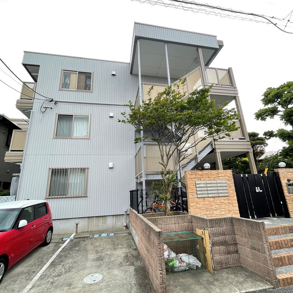 25/30 駐車場