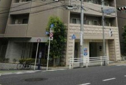 16/25 エントランス