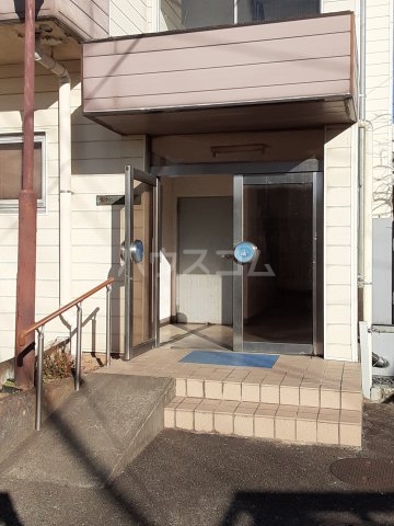 2/3 エントランス
