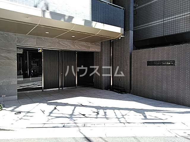 19/28 エントランス