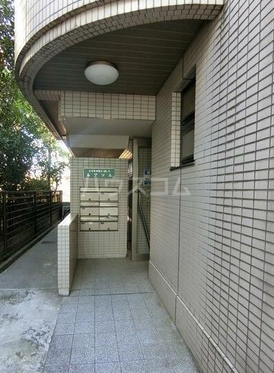 15/25 エントランス