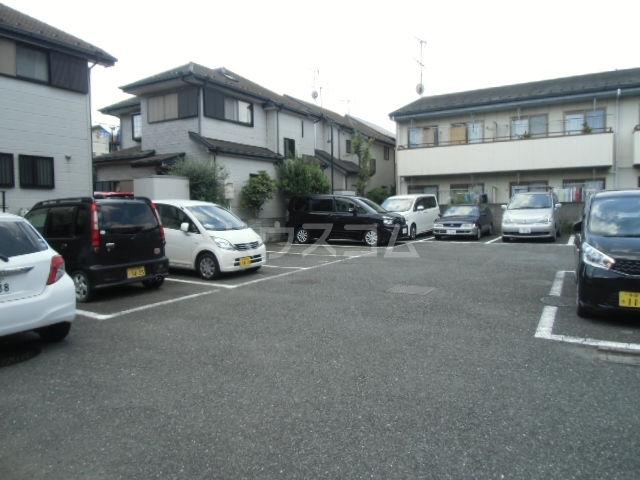 22/25 駐車場