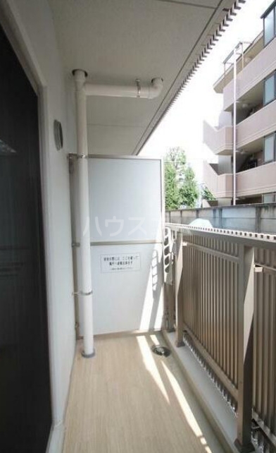 13/23 バルコニー